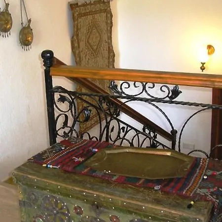 Villa Jumali House *